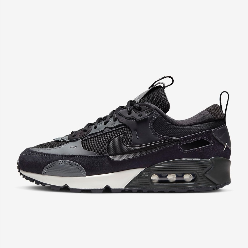 Nike Air Max 90 essential women’s black grey white lightly used sneakers